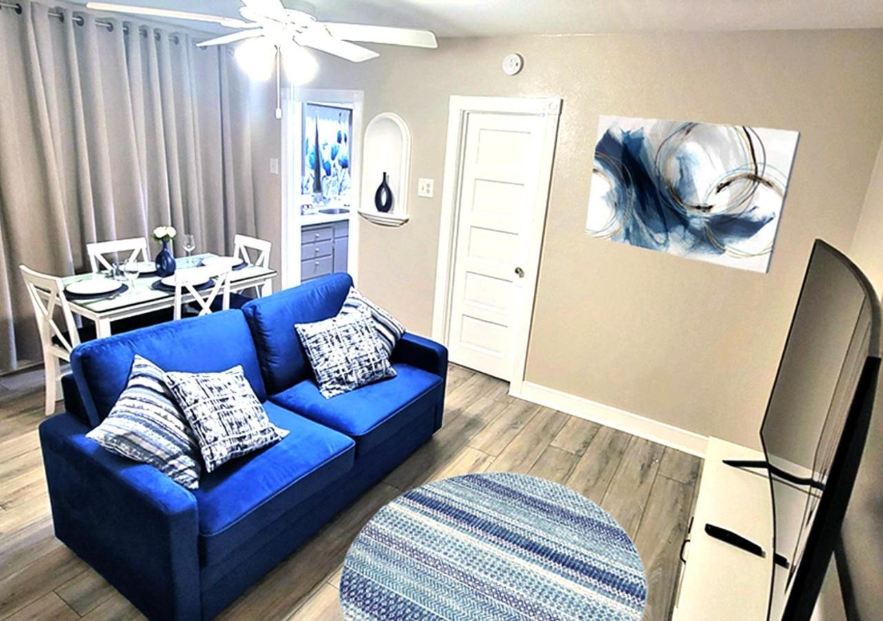 Beautiful Guesthouse, Sleeps 4 - Kitchen, Private Laundry, Ac, Parking, 65' Tv, Close To Stores, Restaurants & Beach Long Beach Luaran gambar