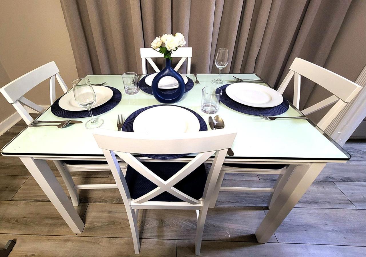 Beautiful Guesthouse, Sleeps 4 - Kitchen, Private Laundry, Ac, Parking, 65' Tv, Close To Stores, Restaurants & Beach Long Beach Luaran gambar